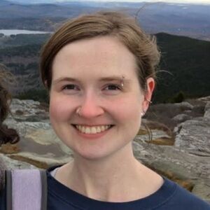 Meet your Posher, Elise